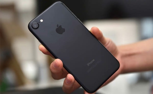di động v24h Nhìn lại iPhone 7: Là flagship 2016, đến giữa 2019 liệu có còn đáng mua? ảnh 5