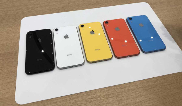 Nhiều màu sắc để lựa chọn là một trong những ưu điểm của iPhone XR