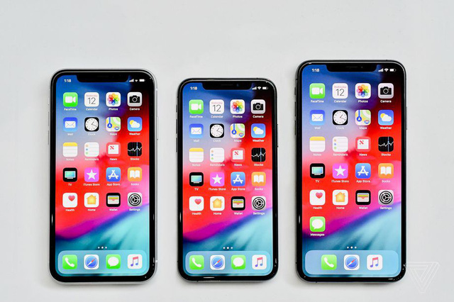 Bộ 3 iPhone mới trình làng của Apple (từ trái qua): iPhone XS, iPhone XR và iPhone XS Max