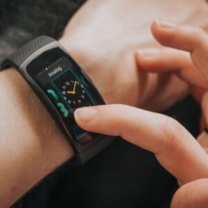 di động v24h Samsung Gear Fit 2 Pro ứng dụng